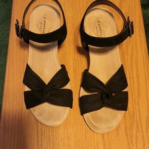 Black Sandals